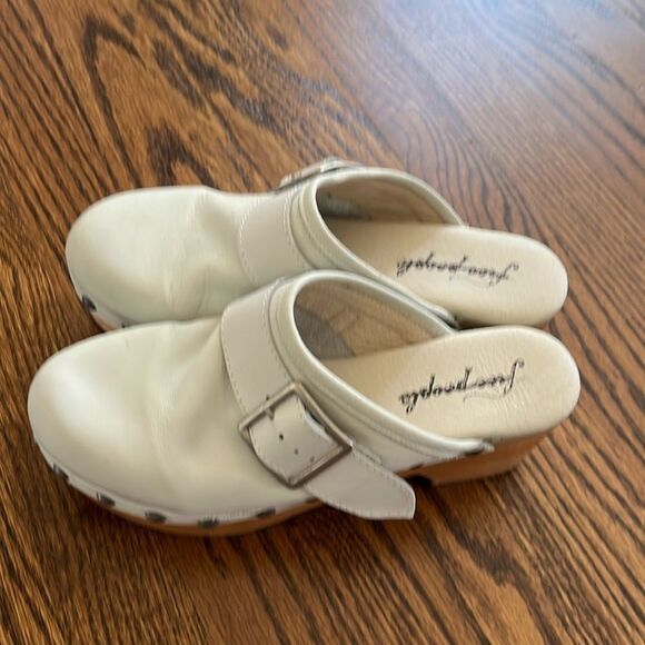 Free People Shoes Culver City Clog  Size 38 color: cloud (off white blue hue) - Picture 2 of 6